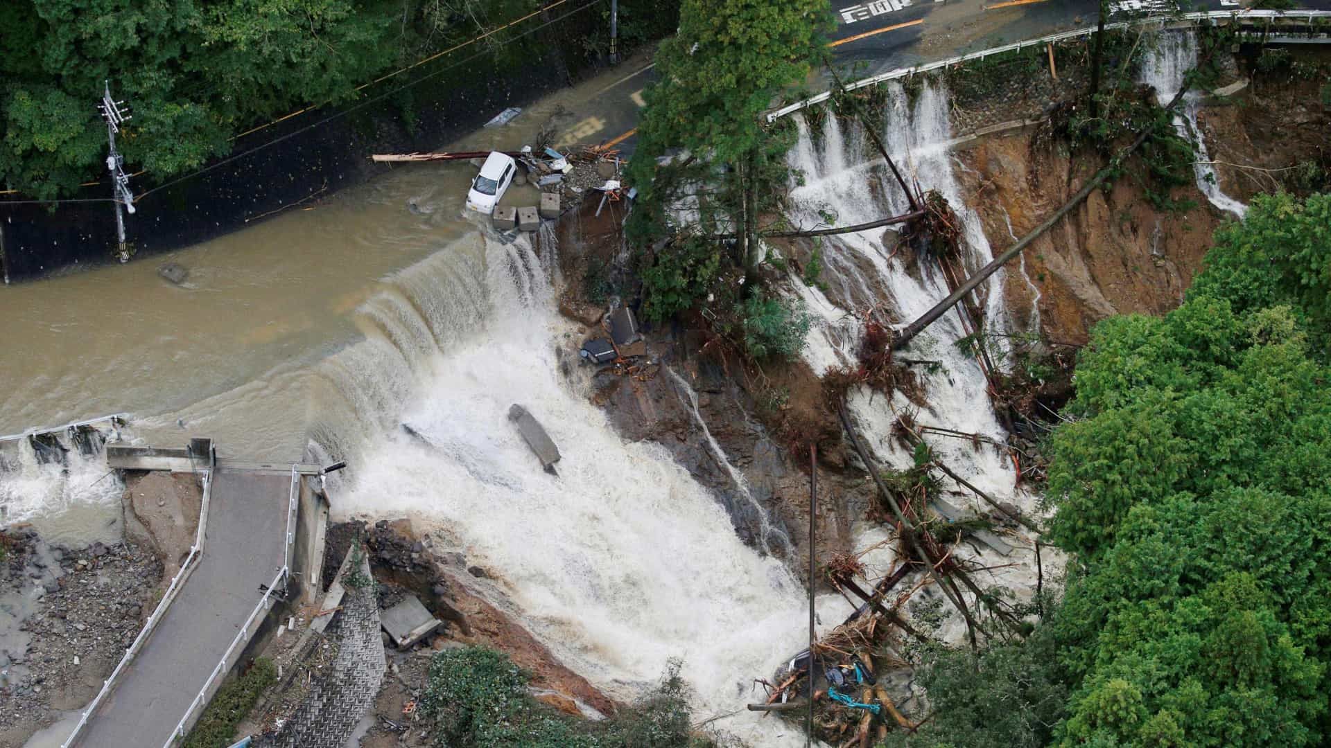 Passagem de tufão no Japão deixa ao menos 5 mortos e 130 feridos