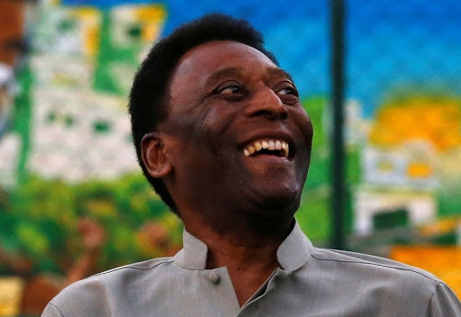 Perto de completar 80 anos, Pelé agradece por estar com saúde e lúcido