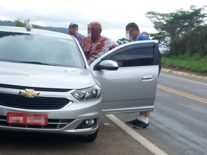 Taxista é agredido por bandidos após reagir a assalto