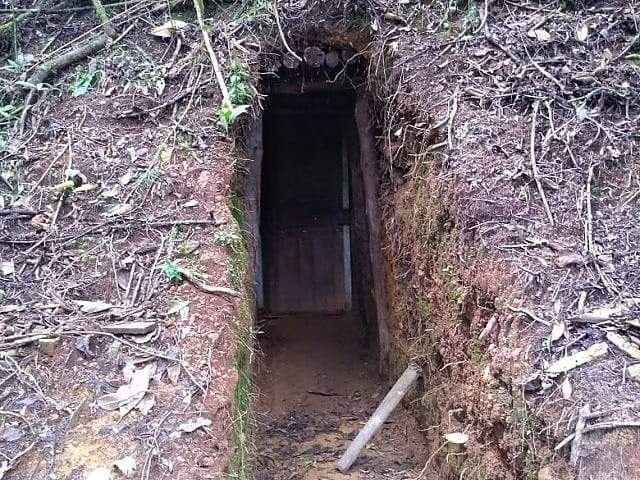 Polícia flagra túnel de mineração ilegal na região do Caparaó