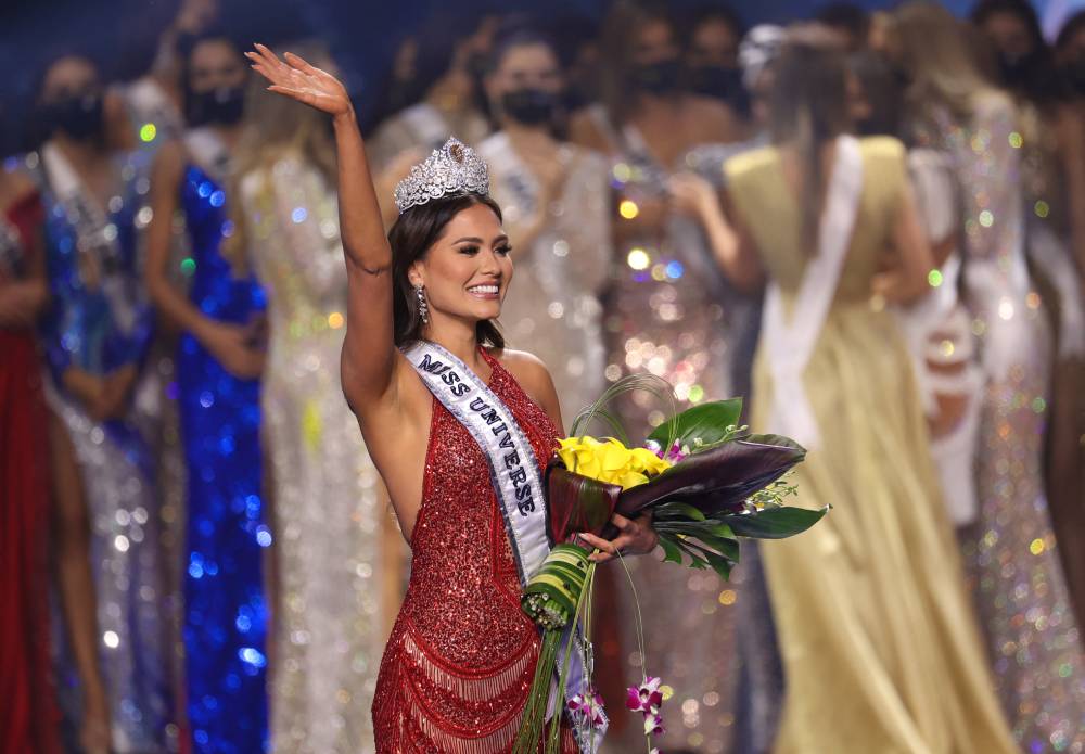 Júlia Gama fica em 2° lugar no Miss Universo; candidata do México vence