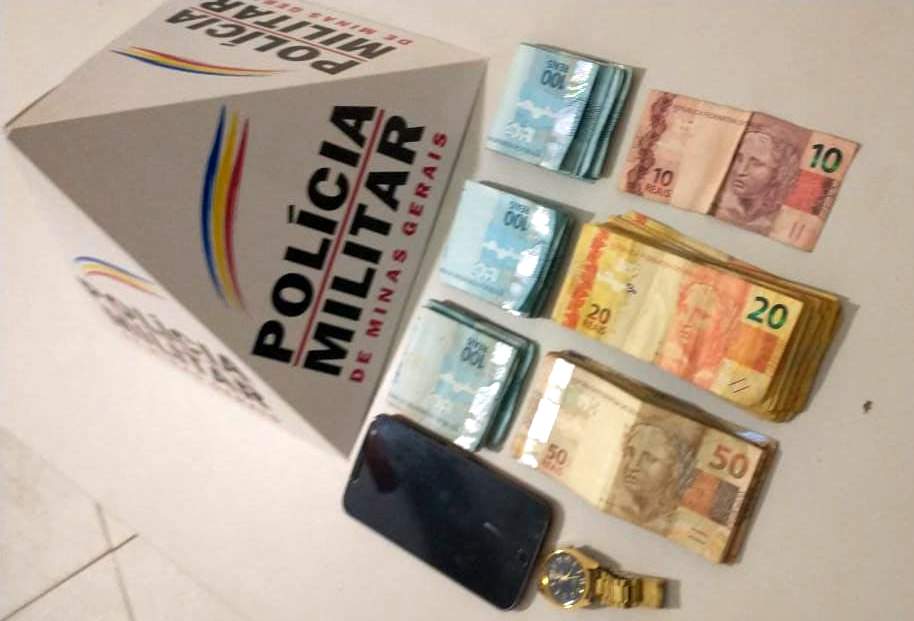 Três bandidos rendem e roubam 9 mil de família na zona rural