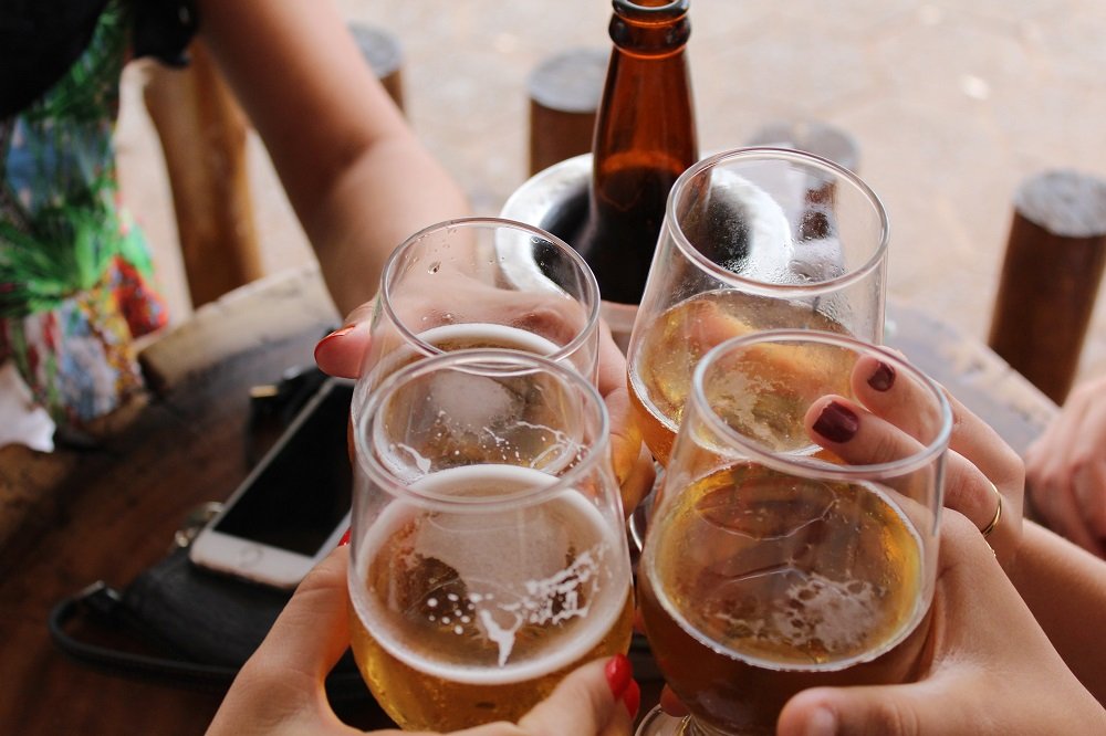 Mais da metade dos maiores de 18 anos consomem bebidas alcoólicas