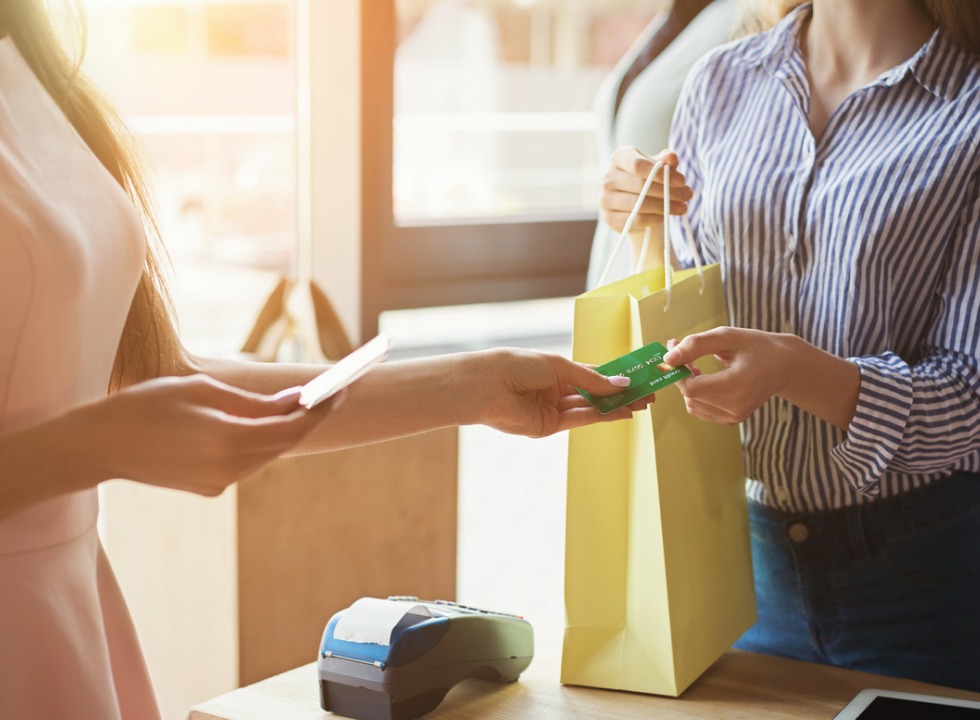 Entenda quais são os direitos do cliente na hora de trocar produto