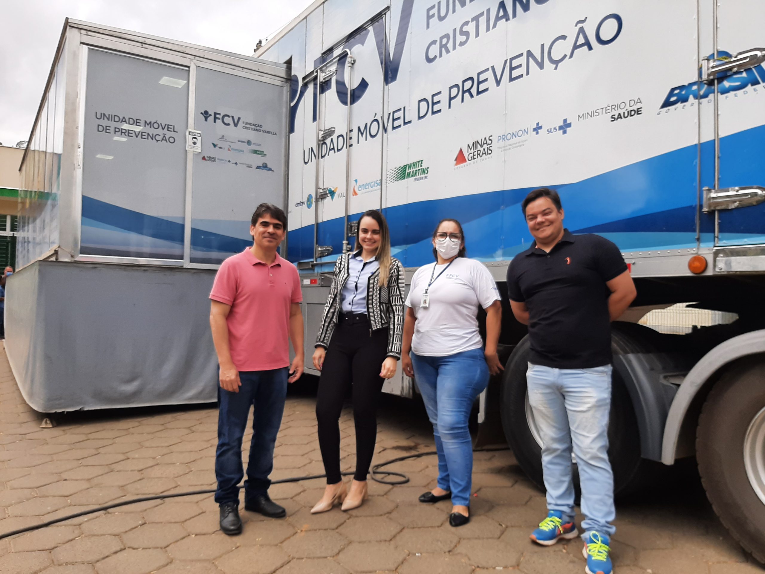 Campanha de Prevenção ao Câncer Manhuaçu recebe Carreta da Fundação Cristiano Varella