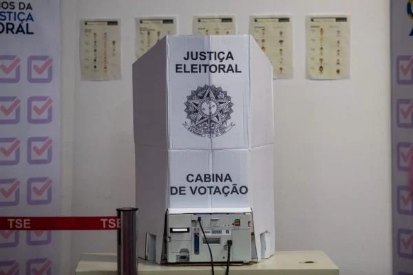 Urnas eletrônicas começam a ser lacradas nesta quarta (21/9)