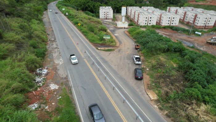 Moradores do Residencial Clube do Sol cobram acesso com segurança para pedestres na 262