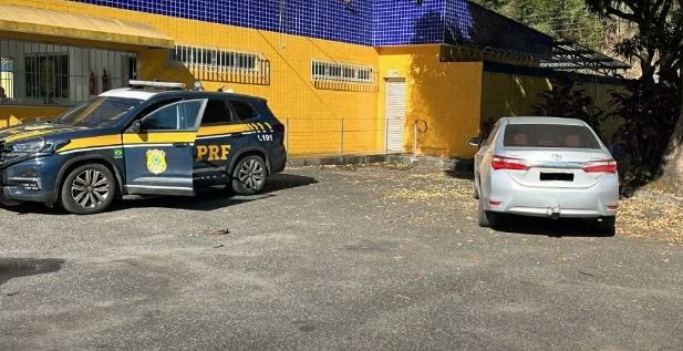 Veículo roubado no Espírito Santo é recuperado pela Polícia Rodoviária Federal