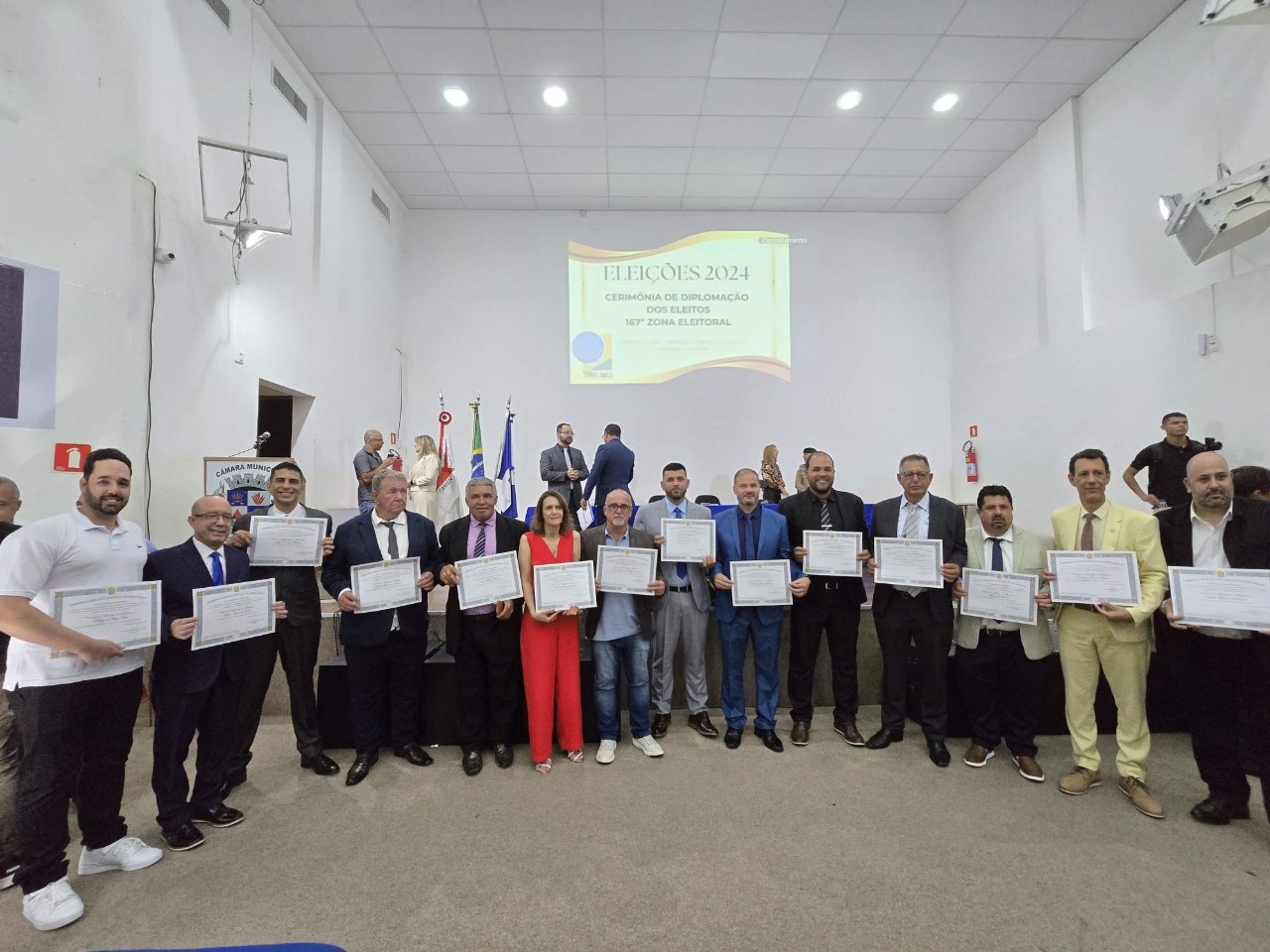 Justiça diploma os eleitos na zona eleitoral de Manhuaçu