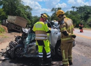 Acao-do-Corpo-de-Bombeiros-nas-estradas-Acervo-de-Lindiomar-Reis