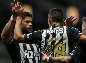 Atlético vence Caracas por 3 a 1 e encaminha classificação na Sula