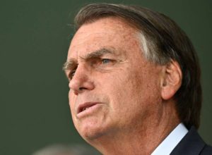 Bolsonaro é alvo de operação da PF e terá que usar tornozeleira eletrônica