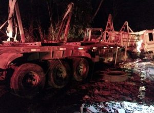 Carreta Granito MG 111 (3)