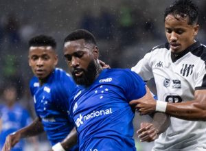 Com falhas de Fagner e João Marcelo, Cruzeiro perde para Democrata-GV no Mineirão