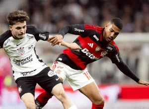 Com polêmicas de arbitragem, Corinthians e Flamengo empatam pelo Brasileiro