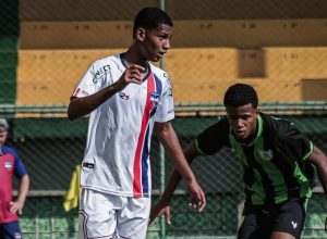 Promessa do Boston City, William Lopes é emprestado ao Fluminense até 2026