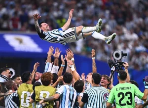 argentina-se-classifica-com-virada-historica-contra-o-egito-na-copa-messi-metropoles-1-scaled
