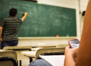 educacao-de-mg-abre-concurso-com-137-mil-vagas-688199a9e602d