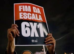o-texto-preve-mudancas-na-jornada-de-trabalho-a-ate-36-horas-semanais-e-estabelecendo-tres-dias-de-descanso--f27a52f6e680a948